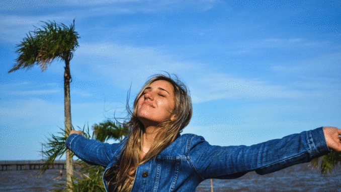 4 Ways To Live A Happier And More Fulfilling Life