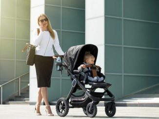 6 Jobs Moms Can Train For in 2022
