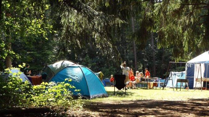 7 Benefits of Family Tent Camping