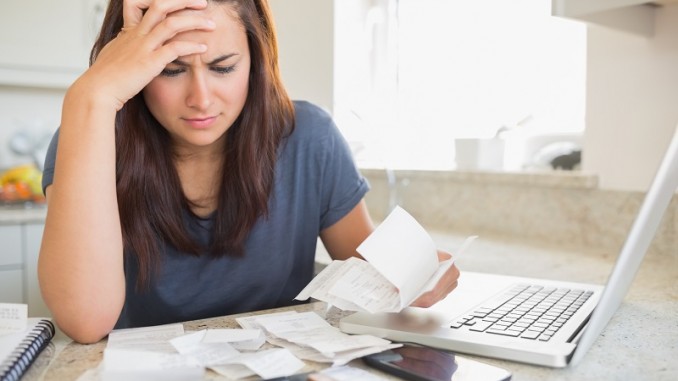 Family Finances: What To Do When You’re Struggling To Make Ends Meet