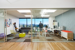 How To Create The Ultimate Office: 3 Tips