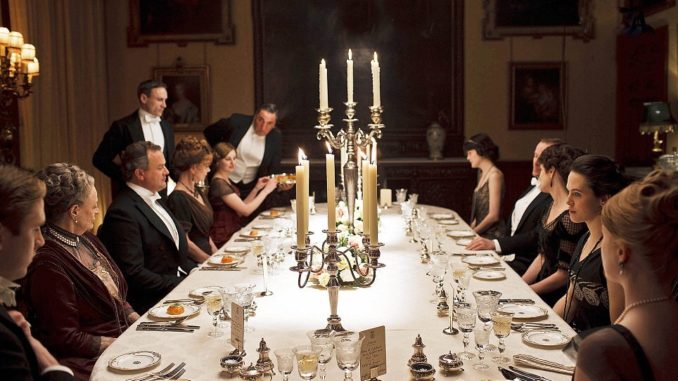 How to Have a Fine Dining Experience When You Have Guests Over