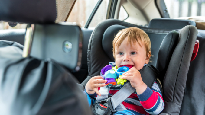 Picking a Safe and Comfortable Baby's Car Seat for a Road Trip