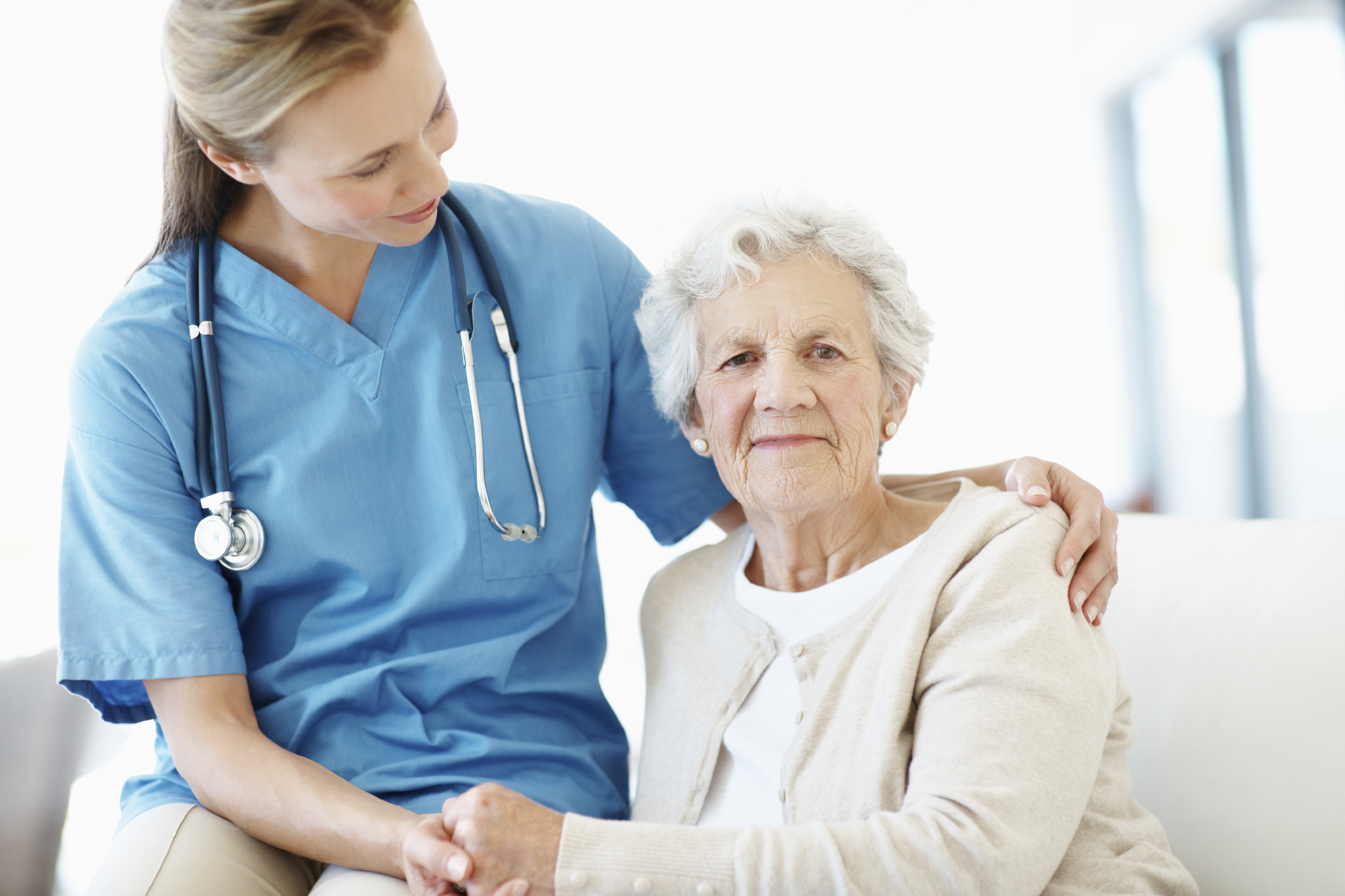 The Pros and Cons of Moving into a Nursing Home