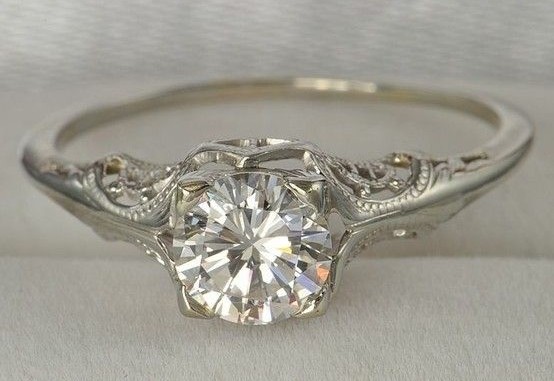 Why Get Vintage Engagement Rings?