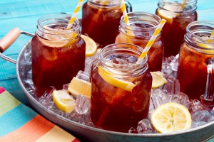 How to Make Lemon Iced Tea