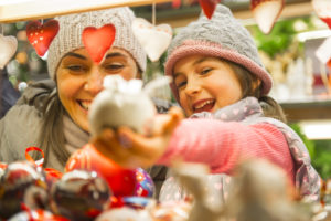 mother_daughter_xmas_markets